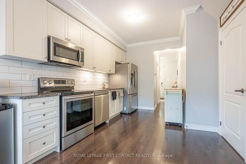 Photo 5 at 26 Deneb Street, Ardagh, Barrie