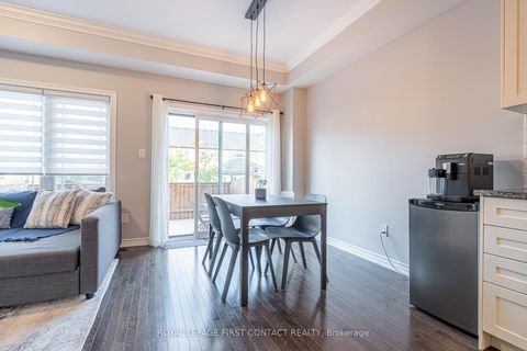 Photo 7 at 26 Deneb Street, Ardagh, Barrie