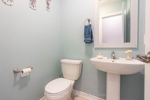 Photo 11 at 26 Deneb Street, Ardagh, Barrie