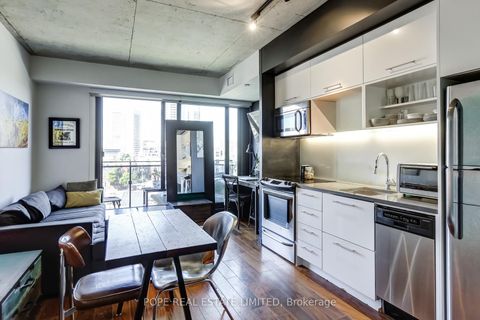 Photo 2 at 719 - 51 Trolley Crescent, Moss Park, Toronto