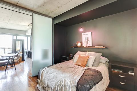 Photo 6 at 719 - 51 Trolley Crescent, Moss Park, Toronto
