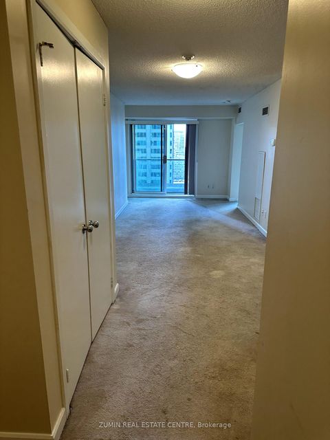 Photo 3 at 2116 - 8 Park Road, Moore Park, Toronto