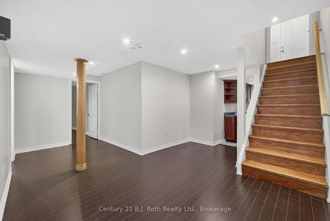 Photo 27 at 94 Destino Crescent, Vellore Village, Vaughan Photo 27 at 94 Destino Crescent, Vellore Village, Vaughan
