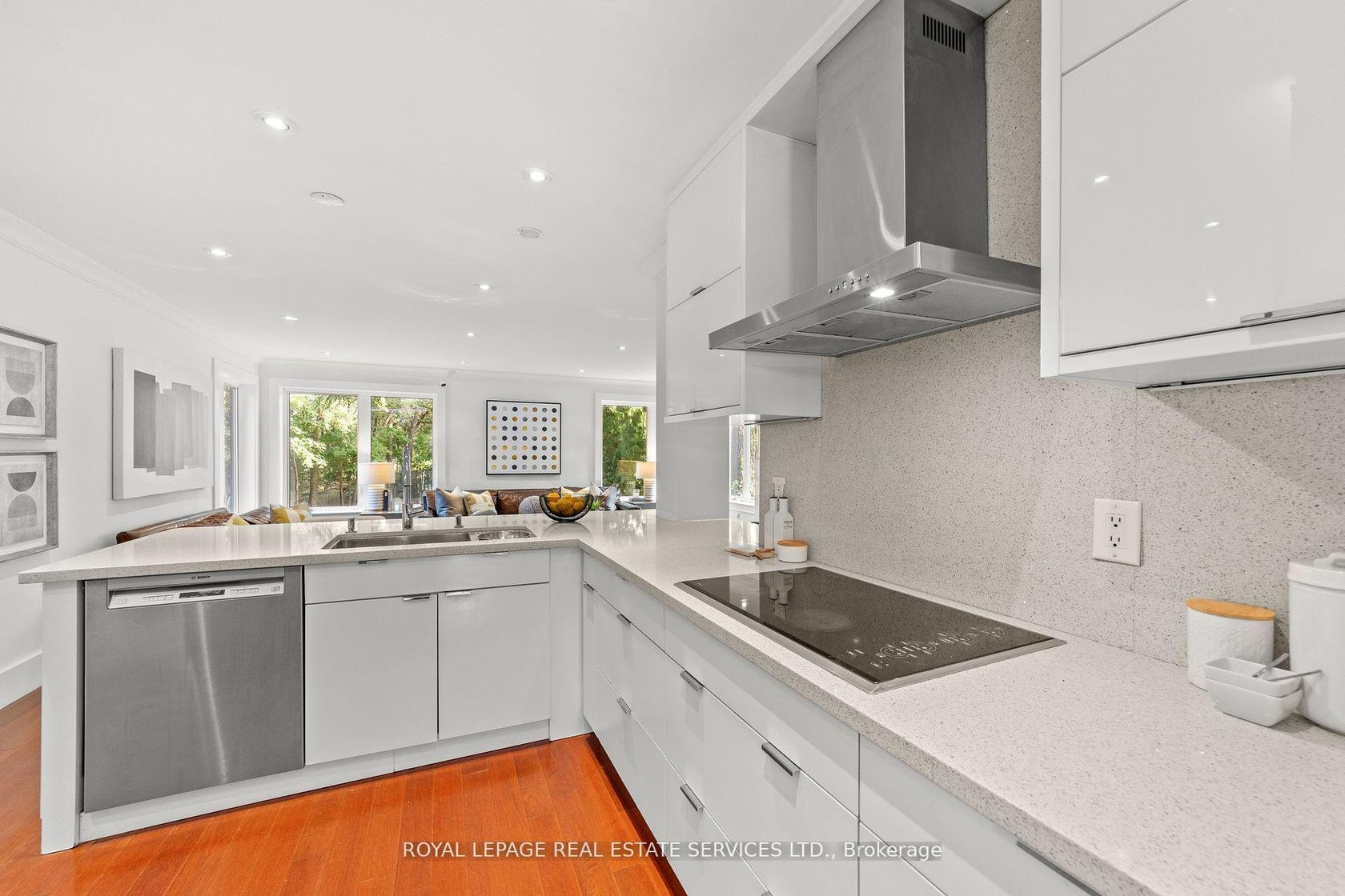 Photo 14 at 12 Armour Boulevard, Nortown, Toronto Photo 14 at 12 Armour Boulevard, Nortown, Toronto