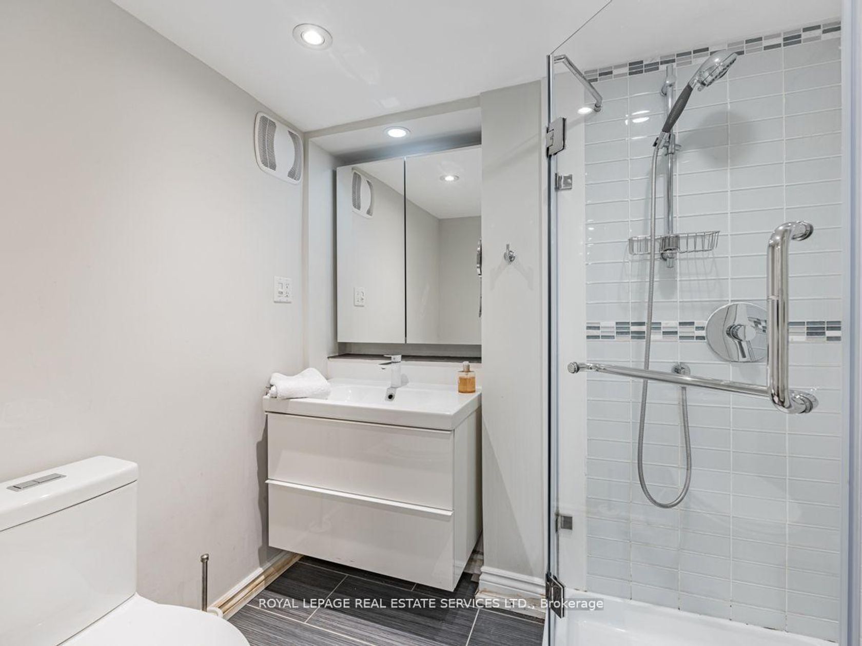 Photo 43 at 12 Armour Boulevard, Nortown, Toronto Photo 43 at 12 Armour Boulevard, Nortown, Toronto