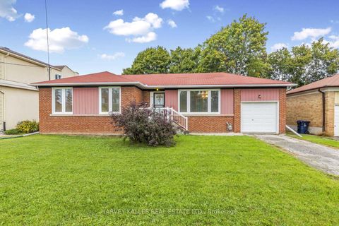 Photo 0 at 246 Brighton Avenue, Bathurst Manor, Toronto