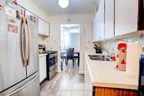 Photo 10 at 721 - 180 Markham Road, Scarborough Village, Toronto