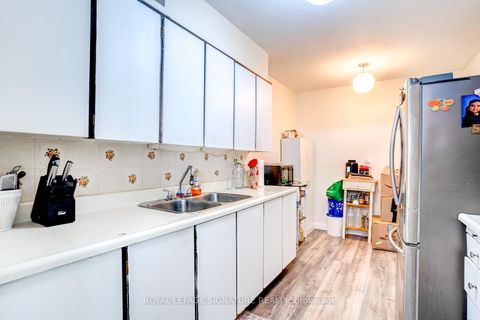 Photo 11 at 721 - 180 Markham Road, Scarborough Village, Toronto Photo 11 at 721 - 180 Markham Road, Scarborough Village, Toronto