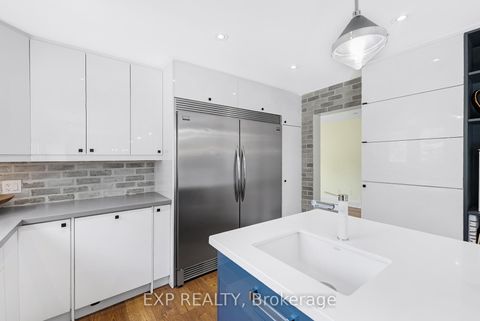 Photo 12 at 17 Chamberlain Court, Nobleton, King