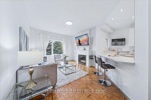 Photo 11 at 63 Carousel Crescent, Oak Ridges Lake Wilcox, Richmond Hill