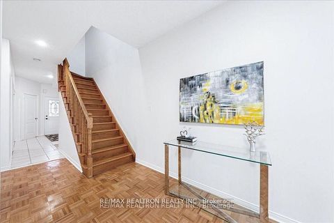 Photo 17 at 63 Carousel Crescent, Oak Ridges Lake Wilcox, Richmond Hill