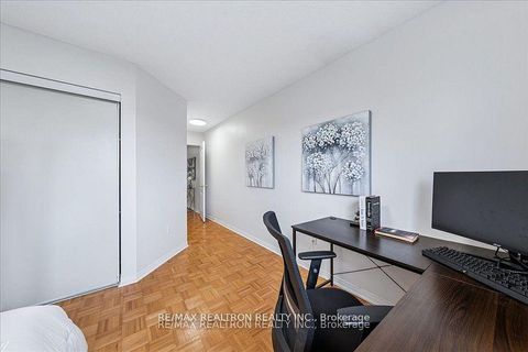 Photo 31 at 63 Carousel Crescent, Oak Ridges Lake Wilcox, Richmond Hill