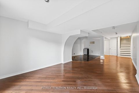 Photo 34 at 63 Carousel Crescent, Oak Ridges Lake Wilcox, Richmond Hill