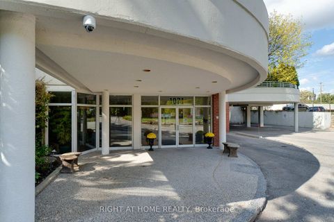 Photo 2 at 202 - 1071 Queens Avenue, CP College Park, Oakville