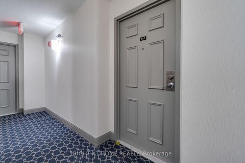 Photo 4 at 202 - 1071 Queens Avenue, CP College Park, Oakville
