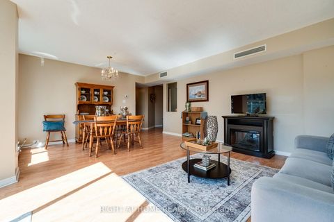 Photo 15 at 202 - 1071 Queens Avenue, CP College Park, Oakville