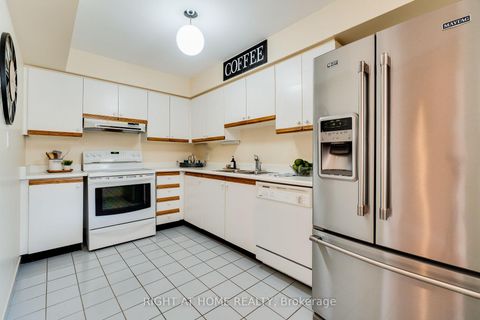 Photo 25 at 202 - 1071 Queens Avenue, CP College Park, Oakville