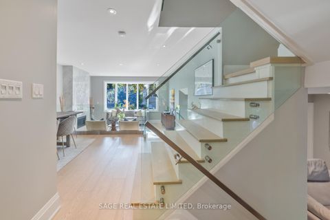 Photo 14 at 10 Lionel Heights Crescent, Donalda, Toronto