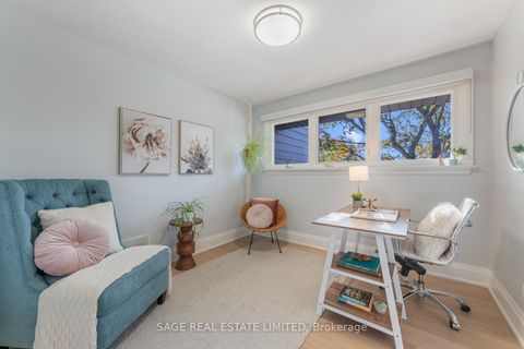 Photo 15 at 10 Lionel Heights Crescent, Donalda, Toronto