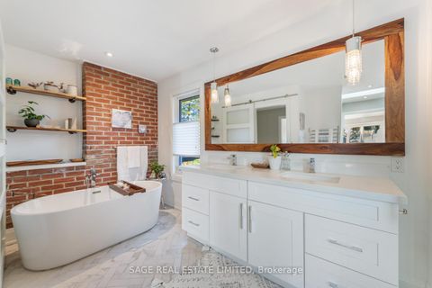 Photo 22 at 10 Lionel Heights Crescent, Donalda, Toronto
