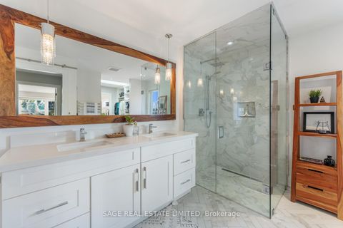 Photo 24 at 10 Lionel Heights Crescent, Donalda, Toronto