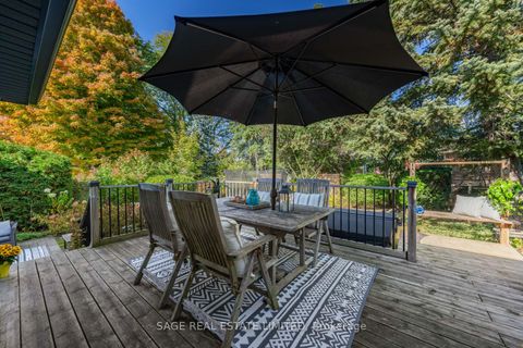 Photo 31 at 10 Lionel Heights Crescent, Donalda, Toronto