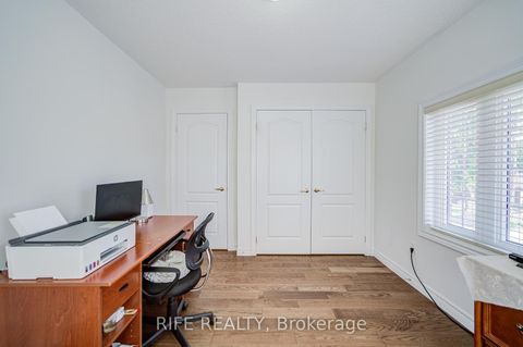 Photo 17 at 106 Craggview Drive, West Hill, Toronto