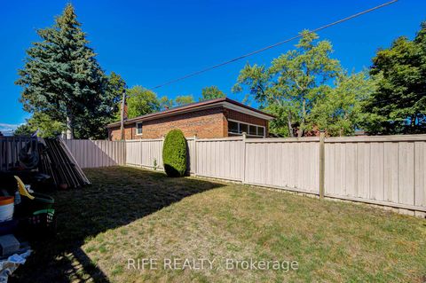 Photo 23 at 106 Craggview Drive, West Hill, Toronto