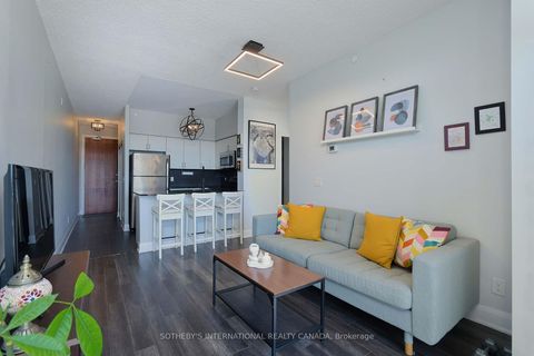 Photo 11 at 501 - 4700 Highway 7 Road, East Woodbridge, Vaughan