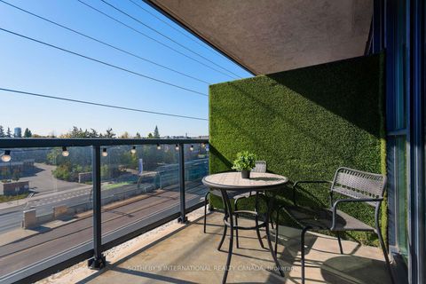 Photo 13 at 501 - 4700 Highway 7 Road, East Woodbridge, Vaughan