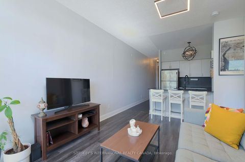 Photo 16 at 501 - 4700 Highway 7 Road, East Woodbridge, Vaughan