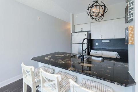 Photo 18 at 501 - 4700 Highway 7 Road, East Woodbridge, Vaughan