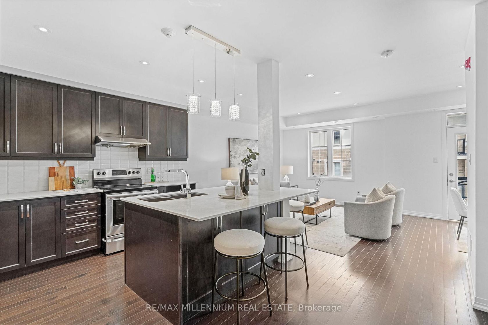 6 - 62 Preston Meadow Avenue, Hurontario, Mississauga 