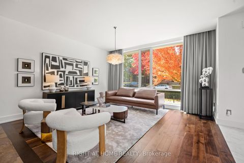 Photo 4 at 15 Fairmeadow Avenue, Windfields, Toronto