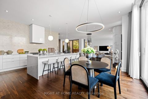 Photo 14 at 15 Fairmeadow Avenue, Windfields, Toronto