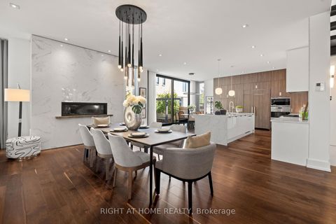 Photo 16 at 15 Fairmeadow Avenue, Windfields, Toronto