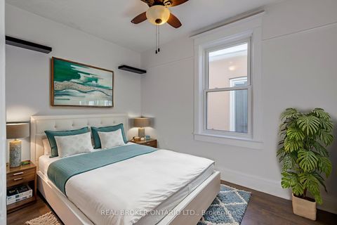 Photo 12 at 878 Runnymede Road, Smythe, Toronto