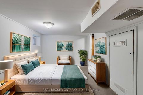 Photo 21 at 878 Runnymede Road, Smythe, Toronto