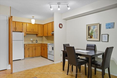 Photo 11 at 5-209 - 50 Old Kingston Road, West Hill, Toronto