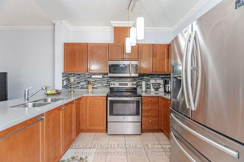 Photo 12 at 18 Fiddlehead Terrace, Malvern, Toronto