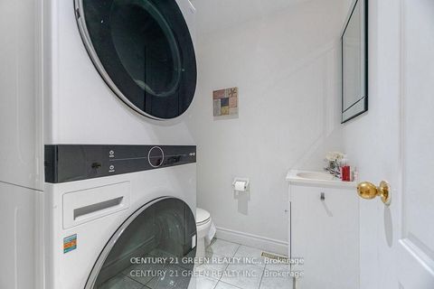 Photo 18 at 18 Fiddlehead Terrace, Malvern, Toronto