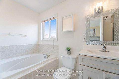 Photo 25 at 18 Fiddlehead Terrace, Malvern, Toronto