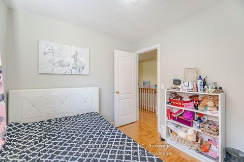 Photo 31 at 18 Fiddlehead Terrace, Malvern, Toronto
