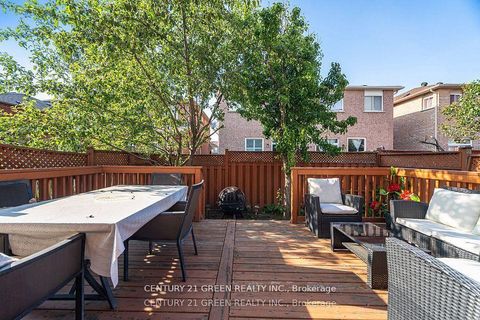 Photo 37 at 18 Fiddlehead Terrace, Malvern, Toronto