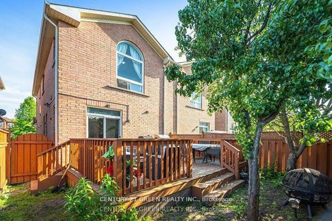 Photo 40 at 18 Fiddlehead Terrace, Malvern, Toronto
