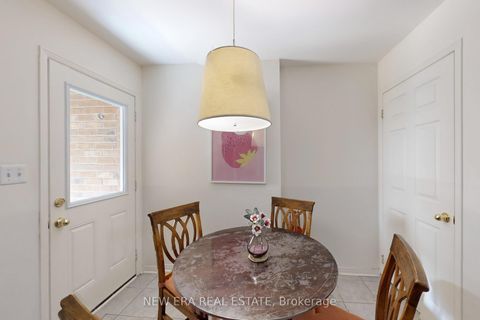 Photo 10 at 33 Sergio Marchi Street, CFB, Toronto
