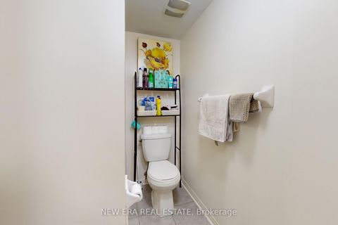 Photo 15 at 33 Sergio Marchi Street, CFB, Toronto