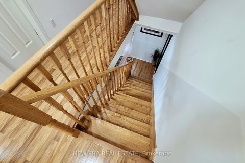 Photo 16 at 33 Sergio Marchi Street, CFB, Toronto