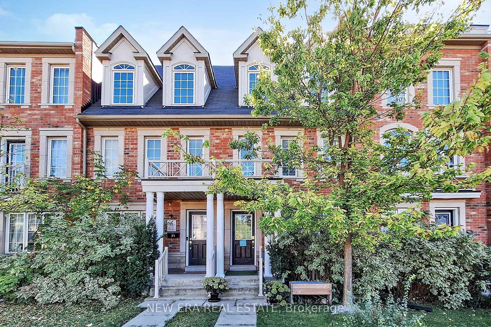 Photo 1 at 33 Sergio Marchi Street, CFB, Toronto Photo 1 at 33 Sergio Marchi Street, CFB, Toronto