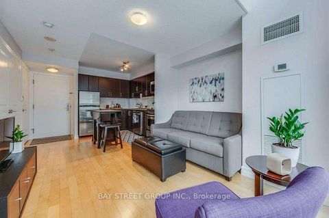 Photo 5 at 127 - 2035 Sheppard Avenue E, Henry Farm, Toronto